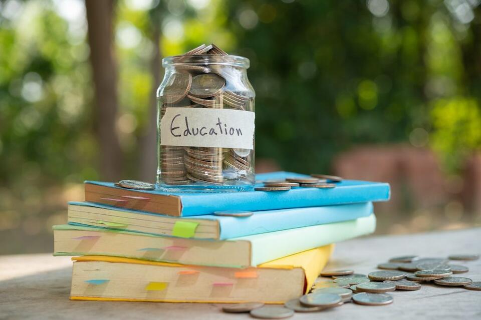 How to Finance Your Education Without Limiting Your Future Career Choices