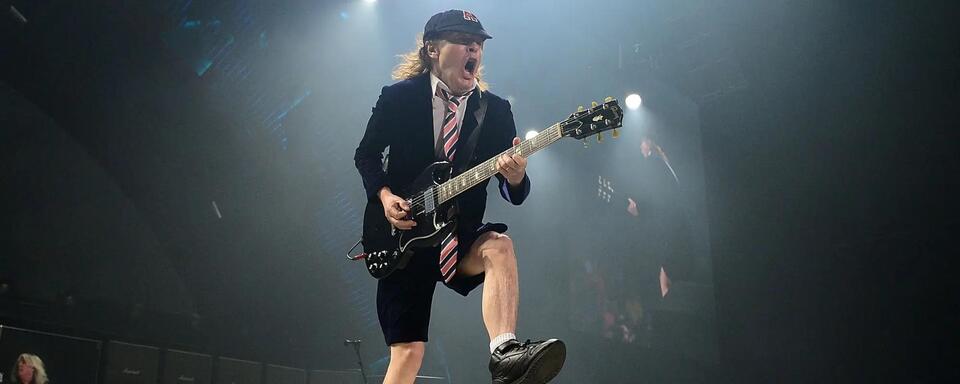 On This Day in 1990, AC/DC Released an Album That Contained Their ...