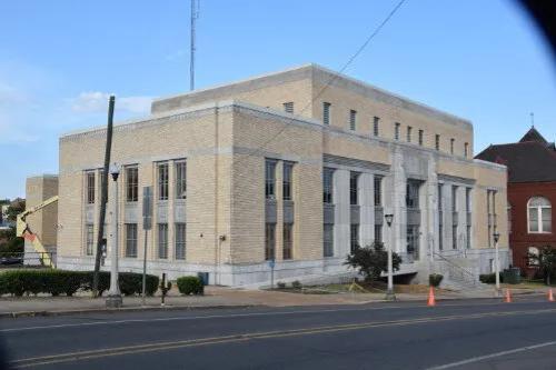 Convicted murderer seeks parole eligibility in resentencing hearing ...