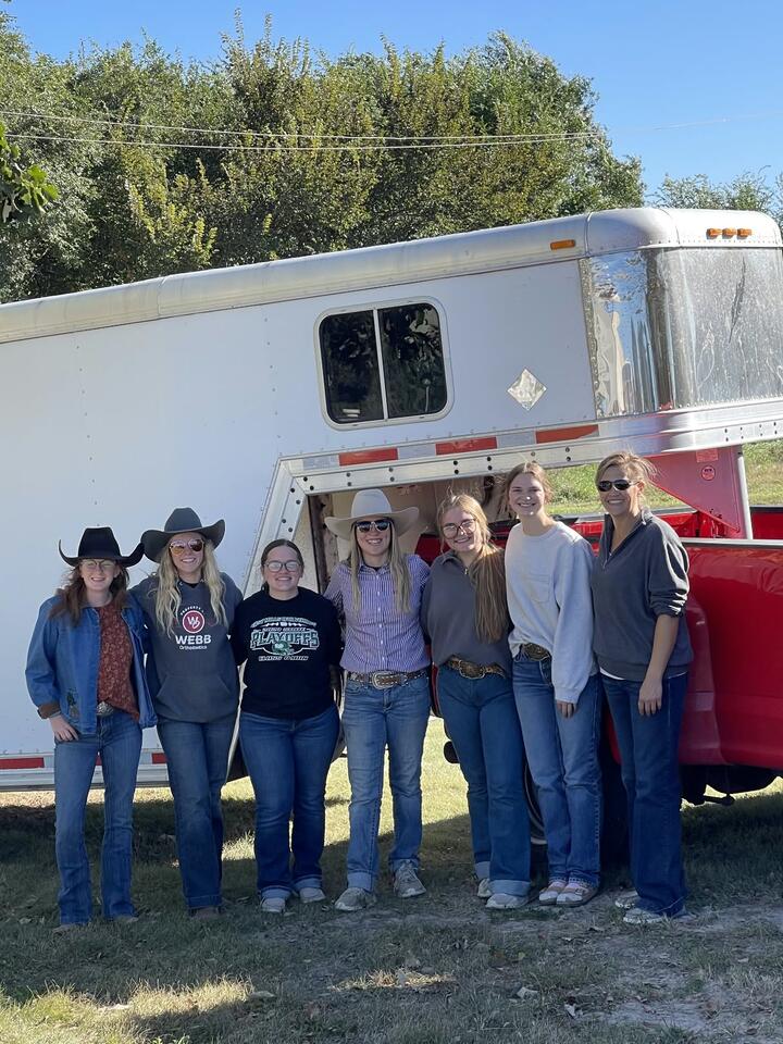 Gracie Thomas earns top-five finish as NCTA Ranch Horse Team puts ...