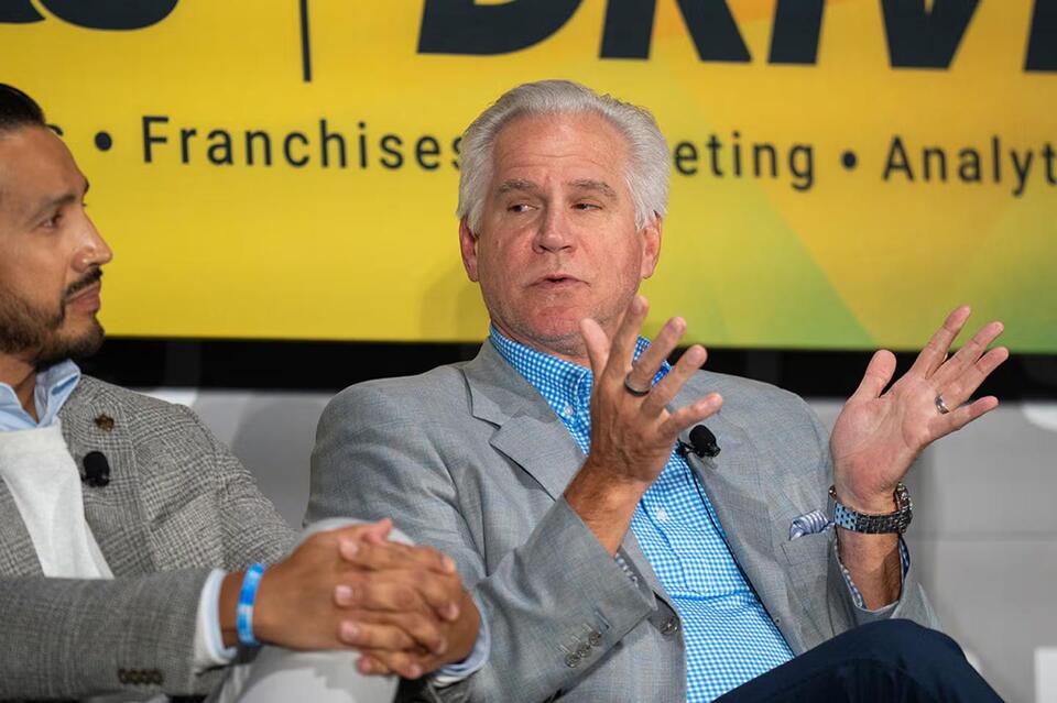 Notebook: Colts hire TurnkeyZRG for CCO search - NewsBreak
