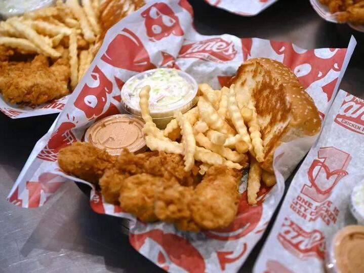 Recreate viral Raising Cane’s chicken and sauce with 'amazing' air fryer recipe ready in 15