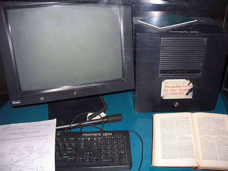 Meet The Men Who Invented The Internet As We Know It Today - NewsBreak
