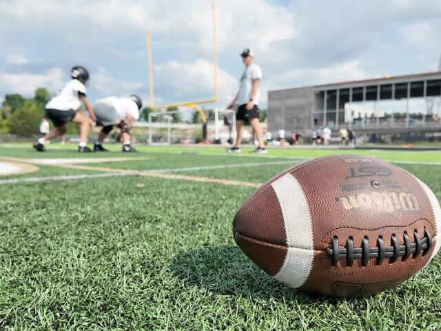 Franklin Sabers football begins new era under coach Drew Ambrose