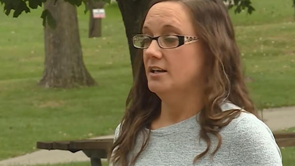 ‘S** sells’: Missouri substitute teacher says poor pay drives choice ...