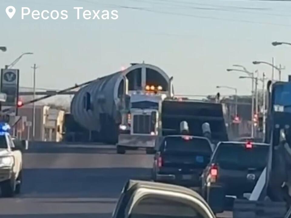 🚨#BREAKING: Watch as a freight train crashes into a semi truck ...