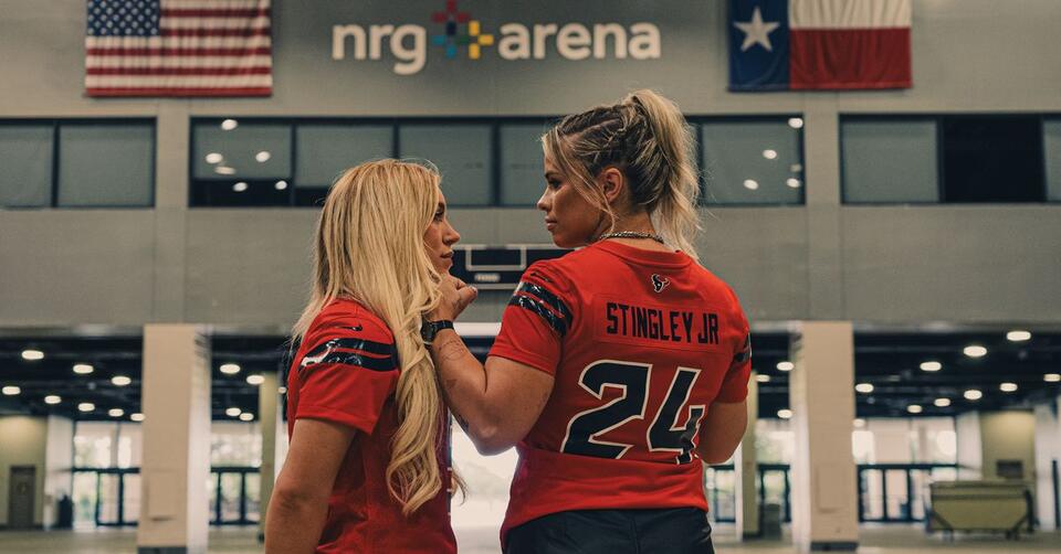 Elle Brooke slams Paige VanZant for refusing to promote their fight