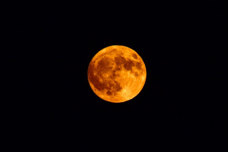 Hunter’s full moon takes over the skies