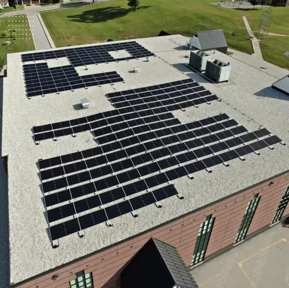 Green Bay school board discusses adding solar panels at four schools ...