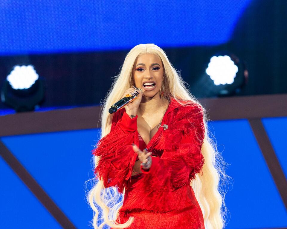 Cardi B Reignites Feud With BIA at 2026 BET Awards