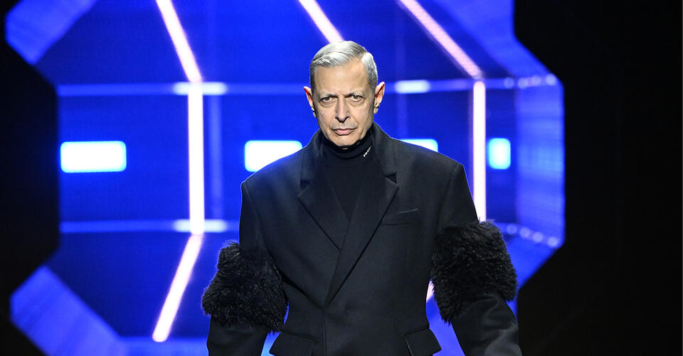 Jeff Goldblum, Kyle MacLachlan Walk in Prada Menswear Show at Milan Fashion Week – NewsBreak