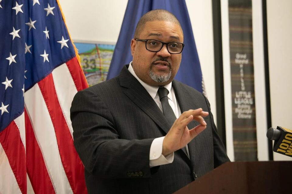 Deed Theft Indictment Targets City Council Member's Family