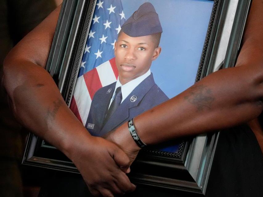 Judge allows bond for fired Florida deputy in fatal shooting of Black ...