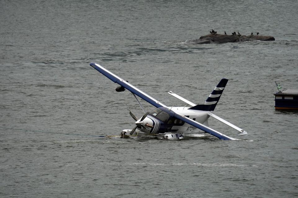 Screams fill cabin as plane carrying 10 crashes into NYC's East River injuring grandma, 75, after family birthday bash