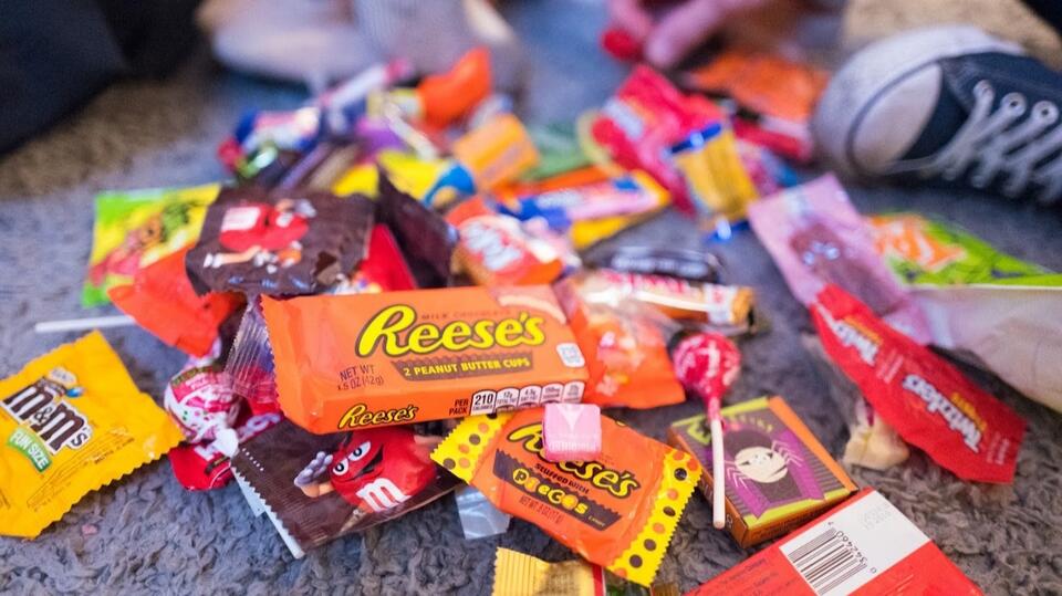 Never Let Children Eat Halloween Candy Before You Inspect It -- 5 FDA ...