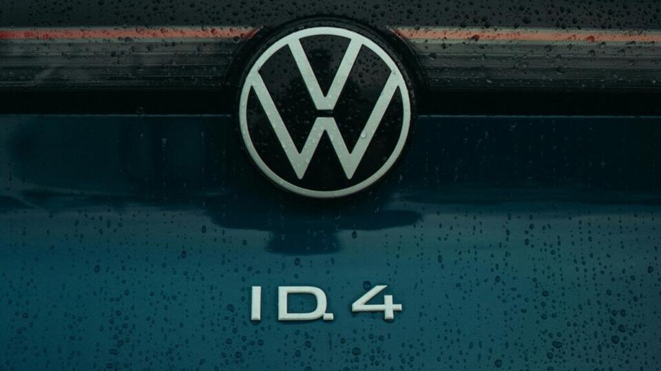 Volkswagen faces a class action claiming its ID.4 electric SUV battery ...