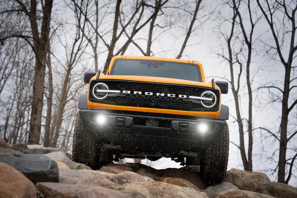 Ford Recalls Nearly 566K 2021-2026 Bronco SUVs for a Potential Engine Fire Risk