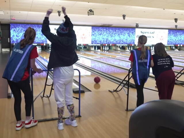 Southwest Iowa Special Olympics bowlers compete for state, make friends