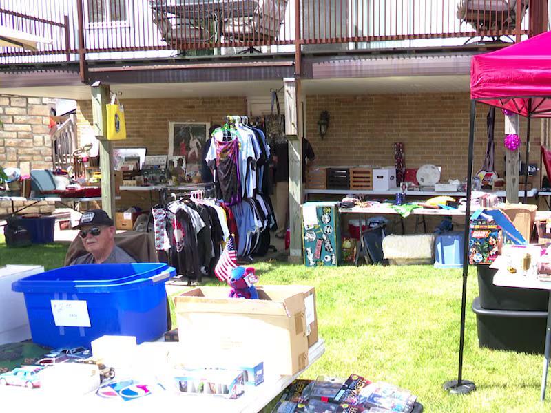 Grand Ledge community sells, buys, trades vintage and collectible items