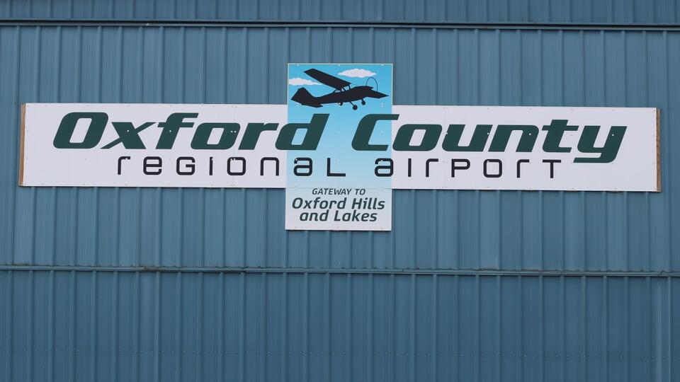 Oxford County Regional Airport hires firm to explore longer runway for ...