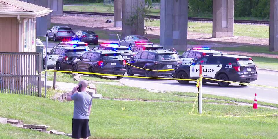 Douglas County Sheriff’s Office deputy injured, suspect killed in South ...