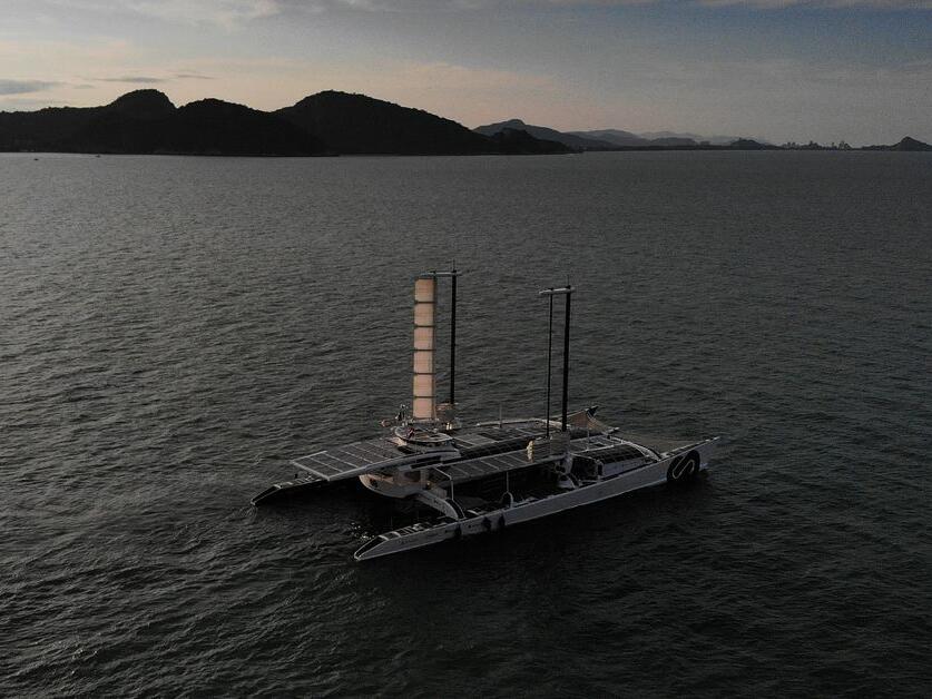 Hydrogen cars flopped, but fuel cells are finding new life in trucks