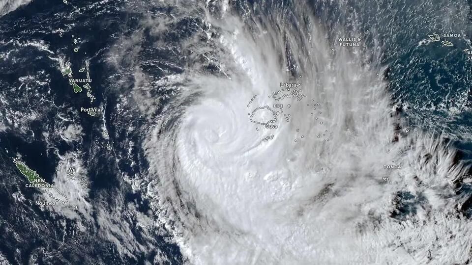 Severe Tropical Cyclone Vaianu affecting Fiji with heavy rain and ...