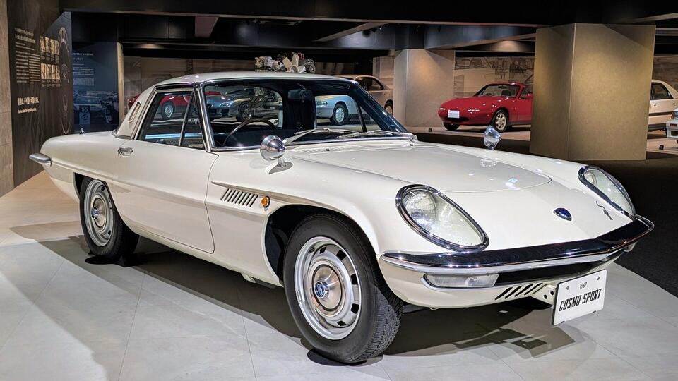 Mazda’s rotary Cosmo Sport lasted 84 hours at the Nürburgring in 1968 ...
