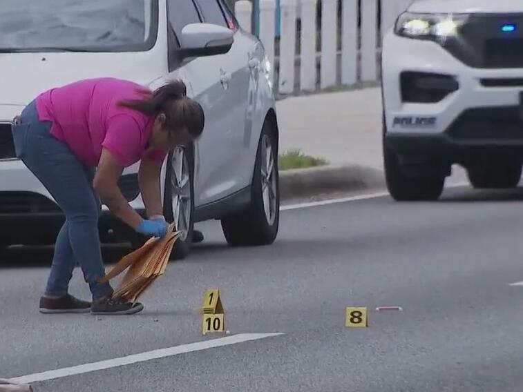 Suspect on the run in Daytona Beach shooting