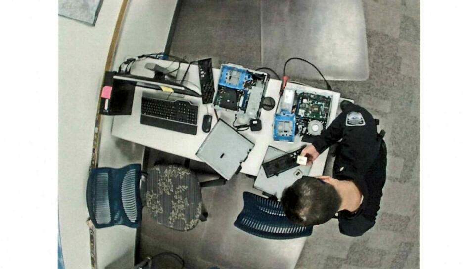 US border agent charged with stealing computer parts at Maine office ...