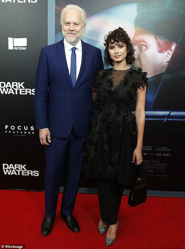 Tim Robbins, 62, files for divorce from his 'secret wife' Gratiela(02)