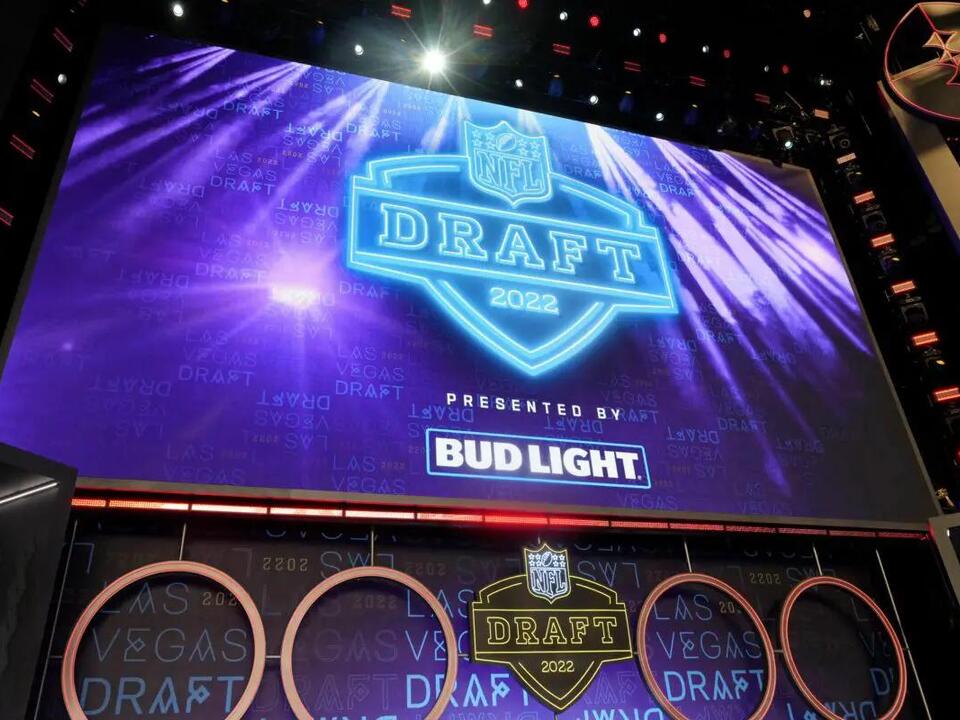 Final 2024 NFL Mock Draft Minnesota Vikings Trade Up for Quarterback, 6 Wide Receivers Selected