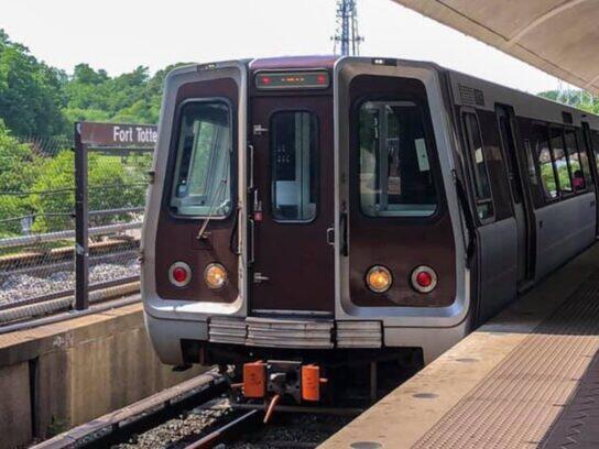 Free Shuttle Bus and Travel Alternatives for Summer Red Line Closures ...