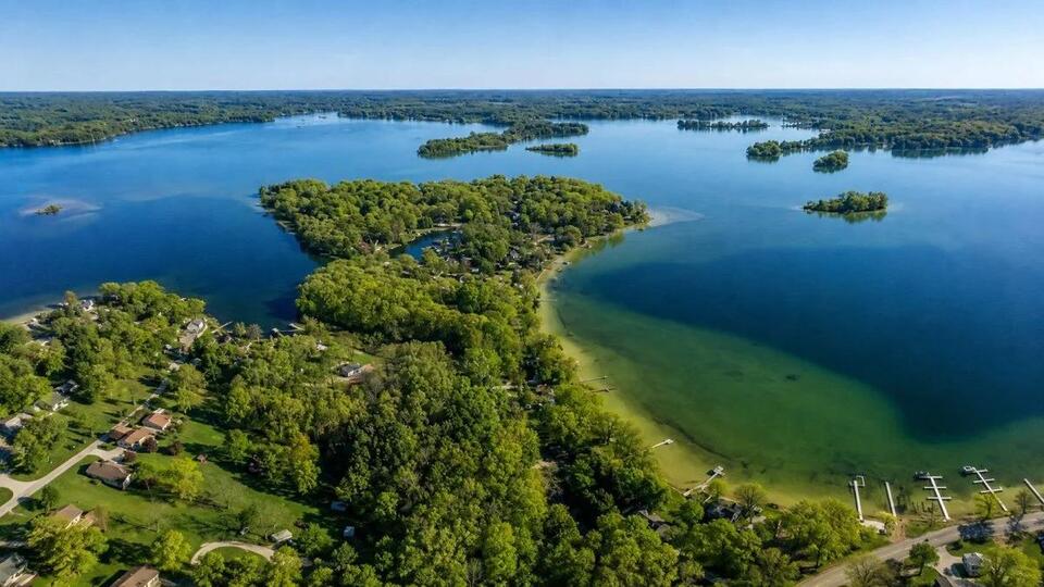 Best Boating Lakes in Michigan: From Inland Gems to Great Lakes Harbors