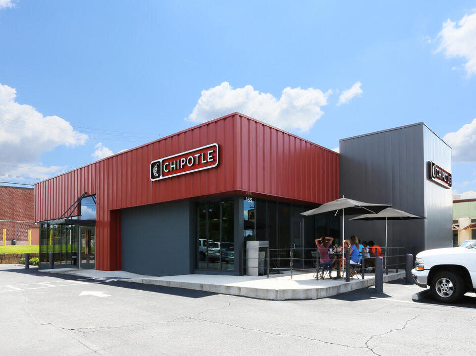 Chipotle will open its first Oakdale restaurant this week - NewsBreak