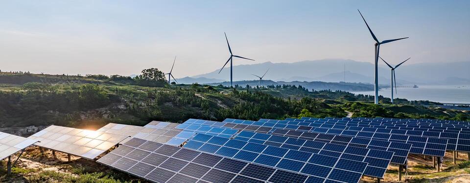 ‘Tremendous’ Electric Demand Prompts Surge in Bank Solar Financing