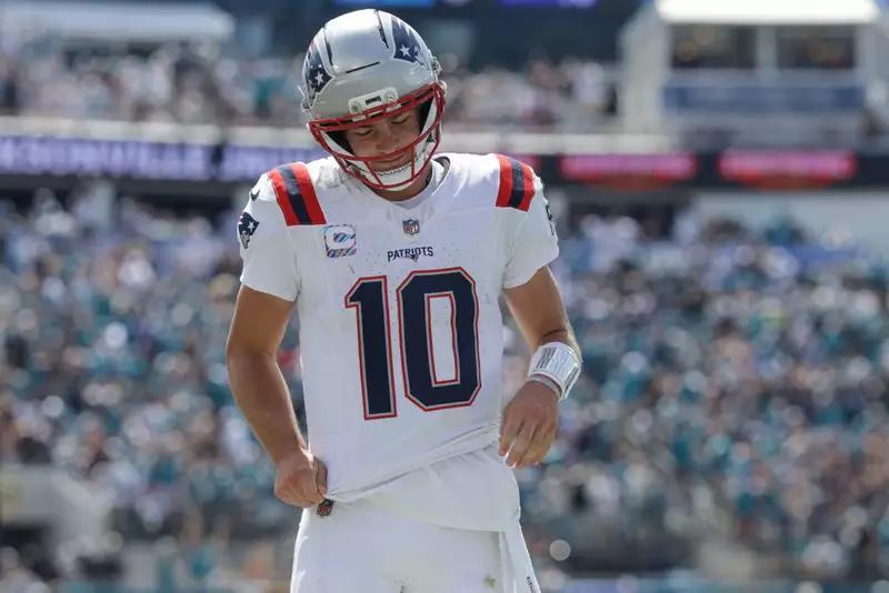 Bears Player Risks NFL Punishment After Delivering Massive Hit on Drake ...