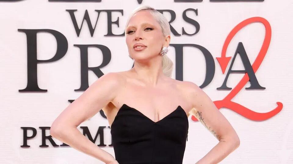 Lady Gaga Checks on Photographer Who Falls Over at Devil Wears Prada 2 ...