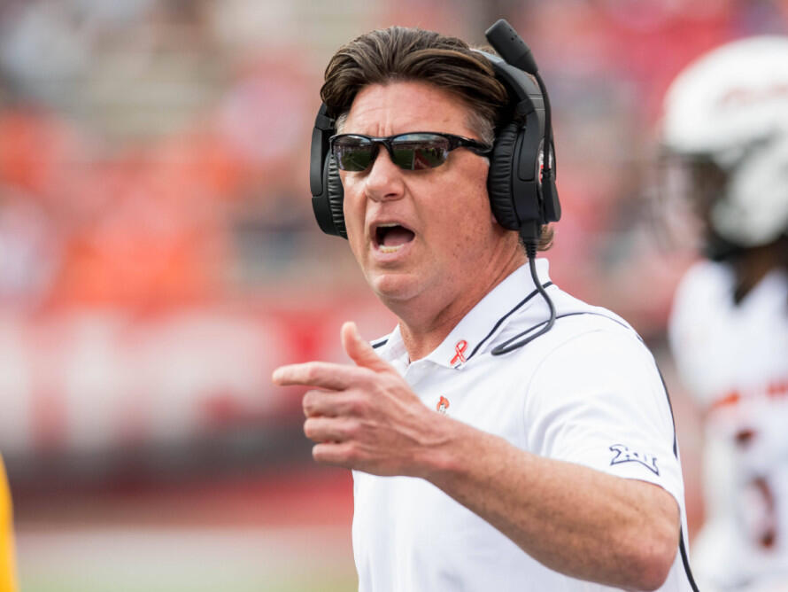 Oklahoma State Coach Mike Gundy’s Stillwater Mansion Listed for Sale at