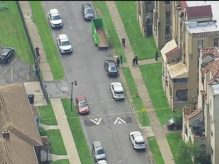 Armed man fatally shot by court bailiff after alleged attack in Detroit