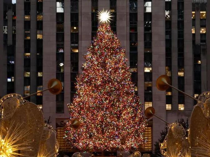 Businesses Open on Christmas Eve 2024 What’s Closed?