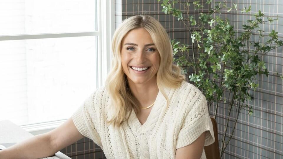 HGTV’s Jasmine Roth Details Big Life Changes & How They Impact Her Show ...