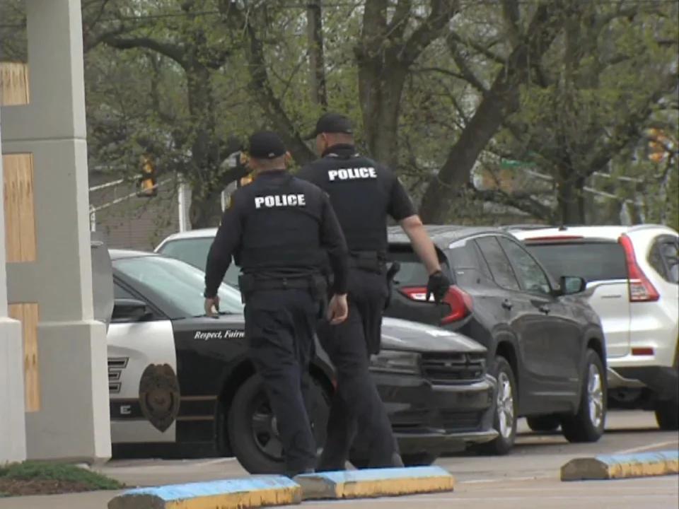 Police investigate Friday morning Terre Haute bank robbery