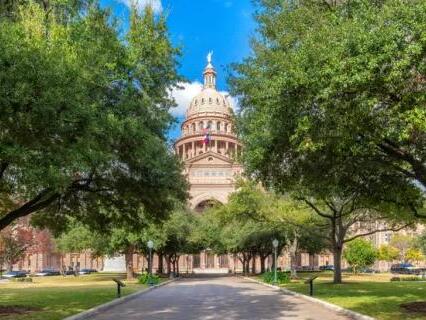 Texas Superintendent Takes Out Full-Page Ad Supporting Suspension Of