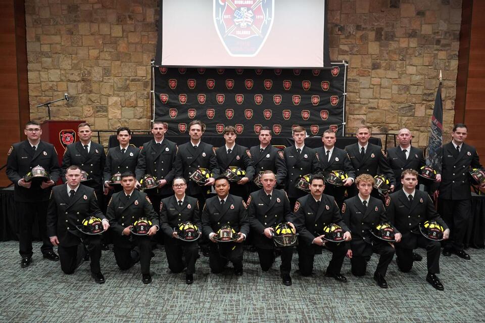 Hall Co. Fire Rescue welcomes 20 new firefighters, EMTs to join ranks ...