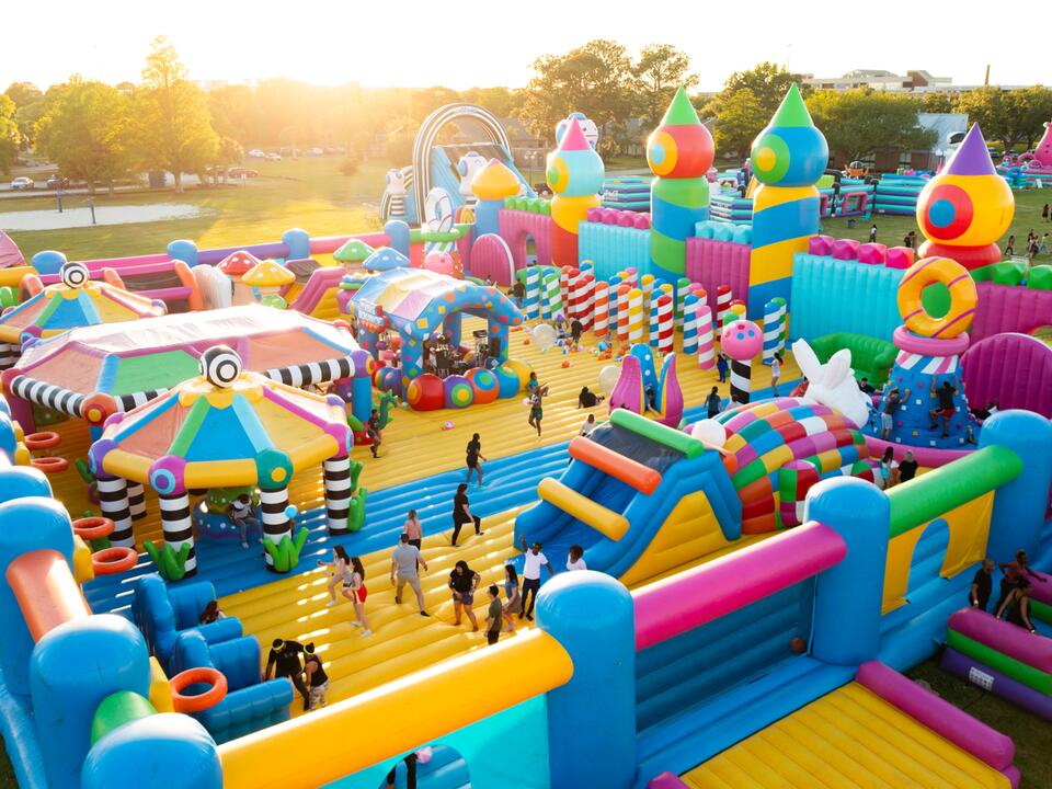 World’s Largest Bounce House is Coming to Seekonk This Summer