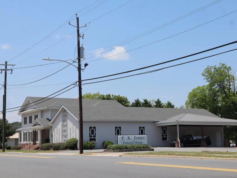 F.K. Jones Funeral Home expands to Rockmart