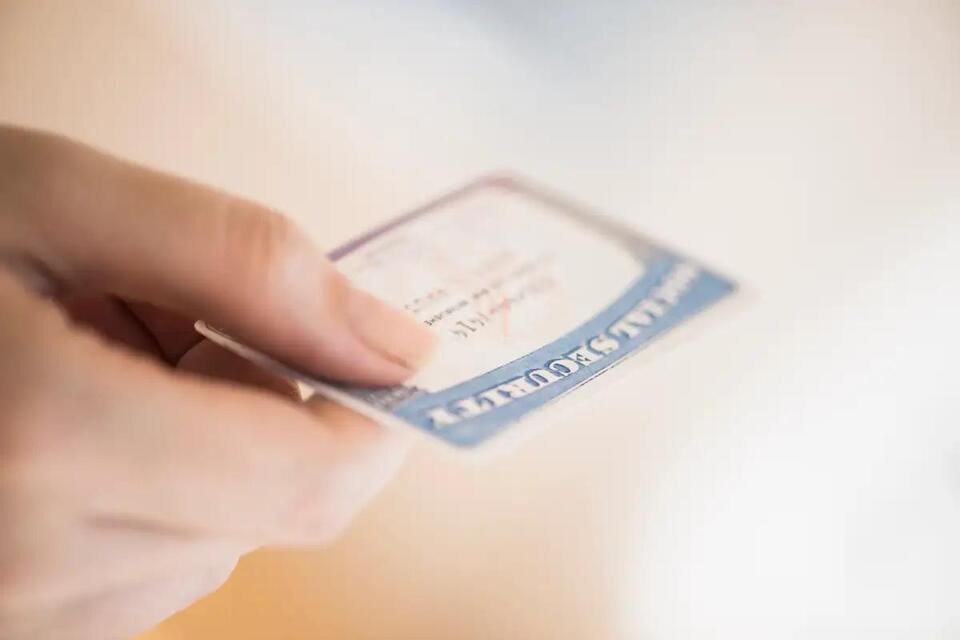 Social Security and a Reverse Mortgage: Do They Mix? - NewsBreak