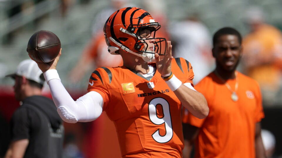 Dissecting Burrow's 'shocking' 4th quarter record - NewsBreak