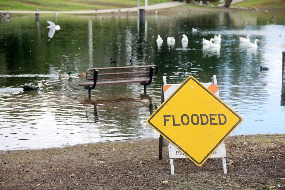 Newport Beach faces a flooding nightmare as tides soar - NewsBreak